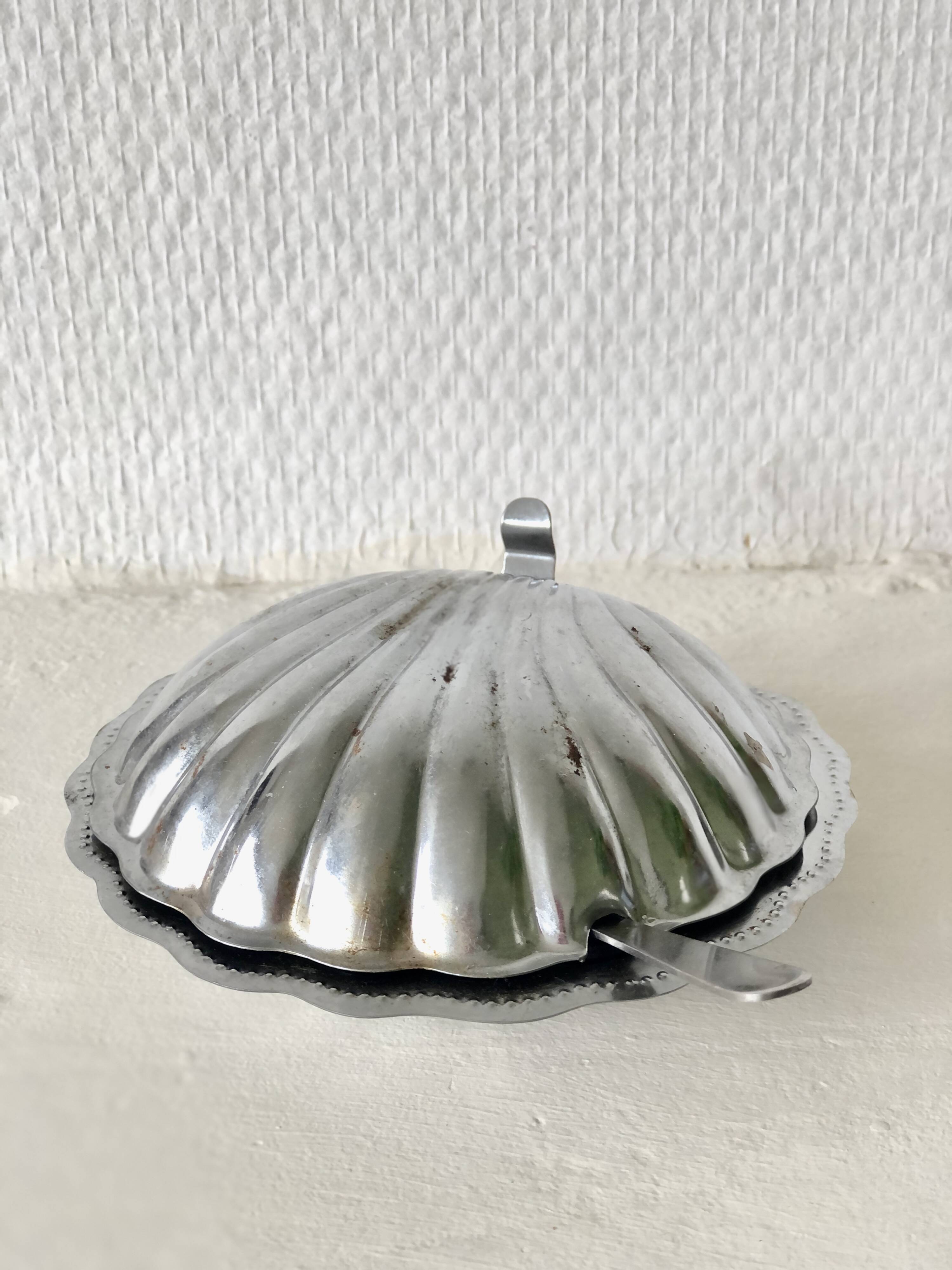 Persian blue shell butter dish