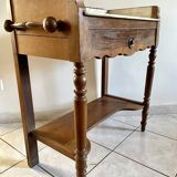 White marble vanity unit