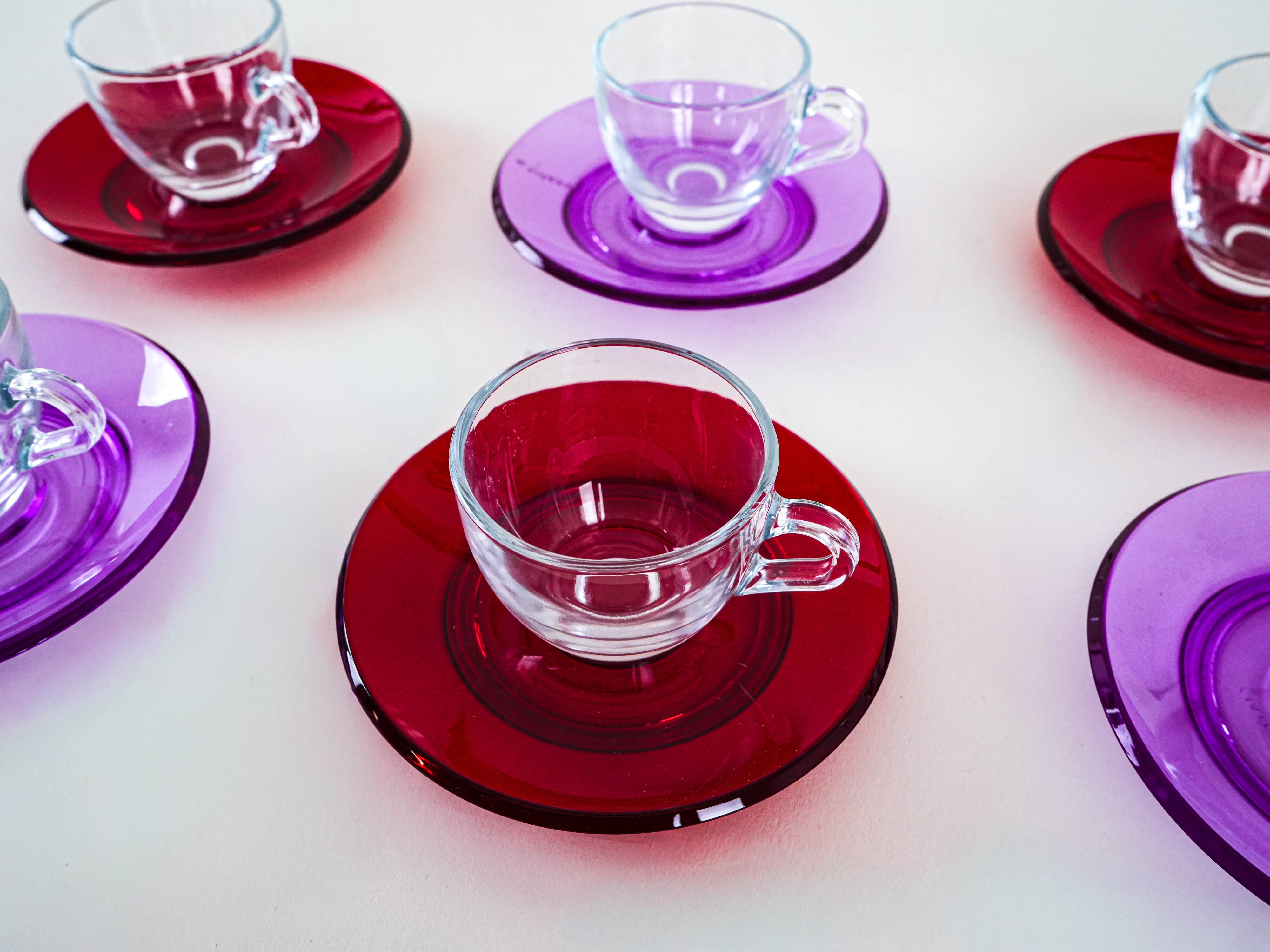 Set of glass cups, Italian design, 1970s, manufactured by Fratelli Guzzini