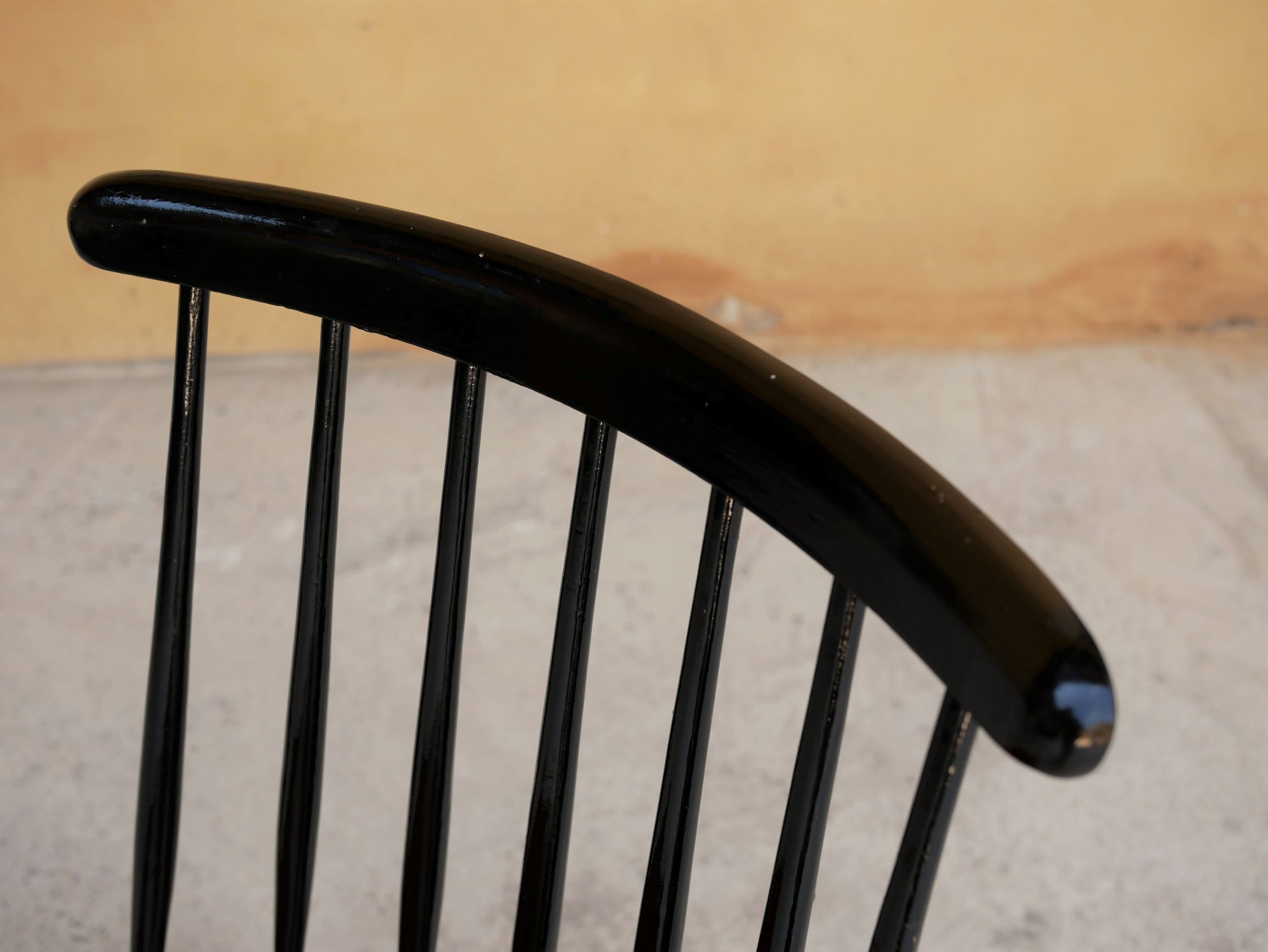 Scandinavian chair by Ilmari Tapiovaara model "Fanett"
