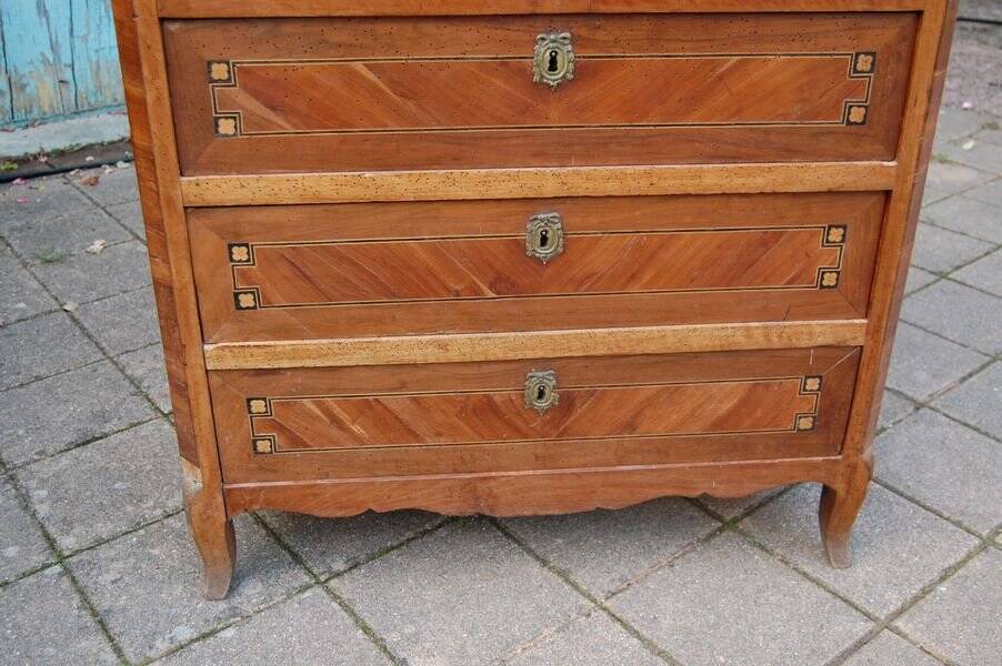 Louis XVI period walnut chest of drawers from the 18th century