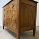 Commode en noyer de style Louis XVI