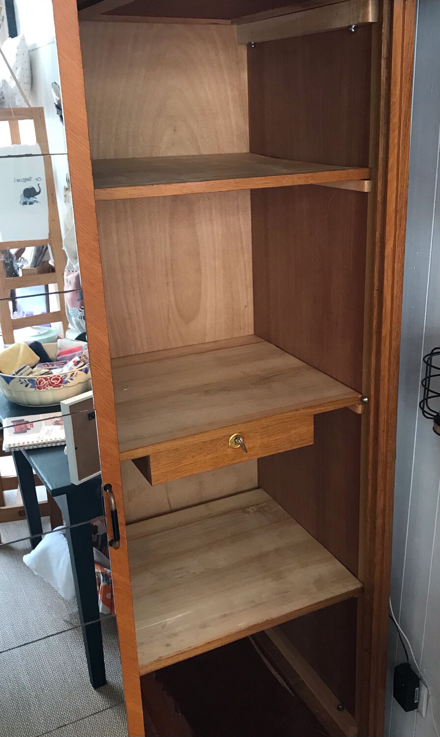 Vintage wardrobe foot compass