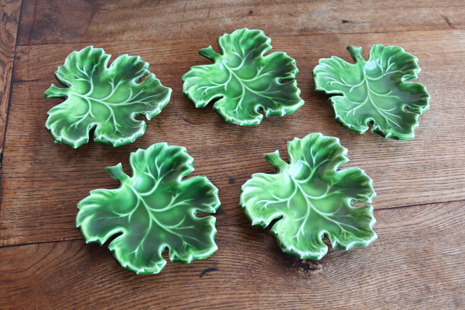 Set of 5 green ceramic leaf dishes – Vallauris