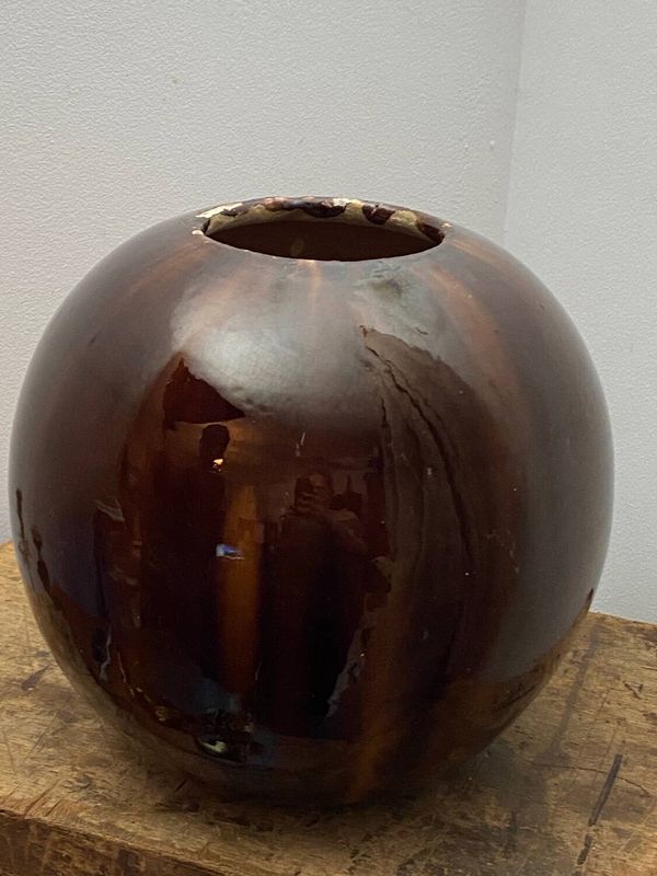 Vase boule Art Déco en terre cuite marron par Albert Heilles