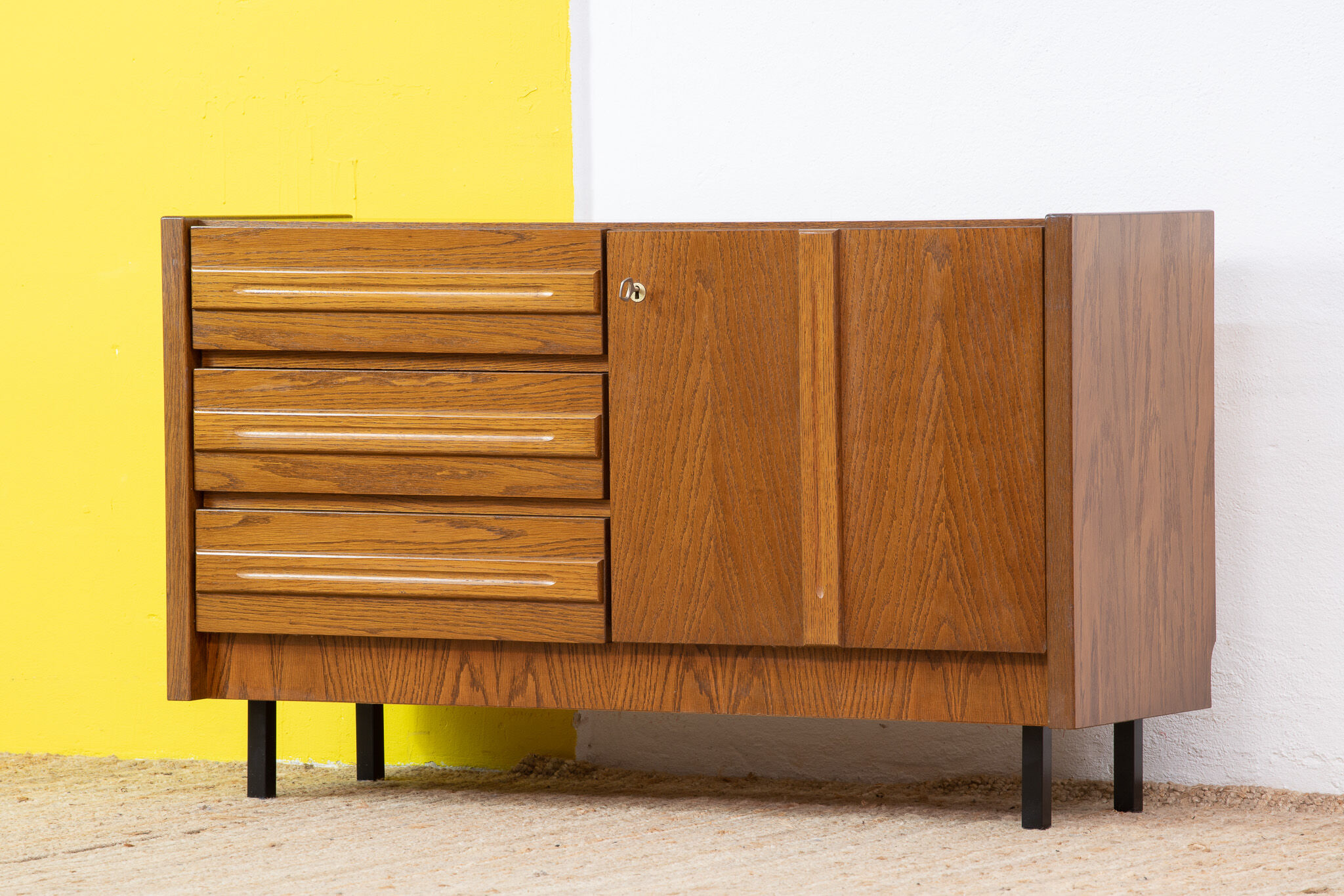 Vintage Scandinavian Enfilade – 116 cm