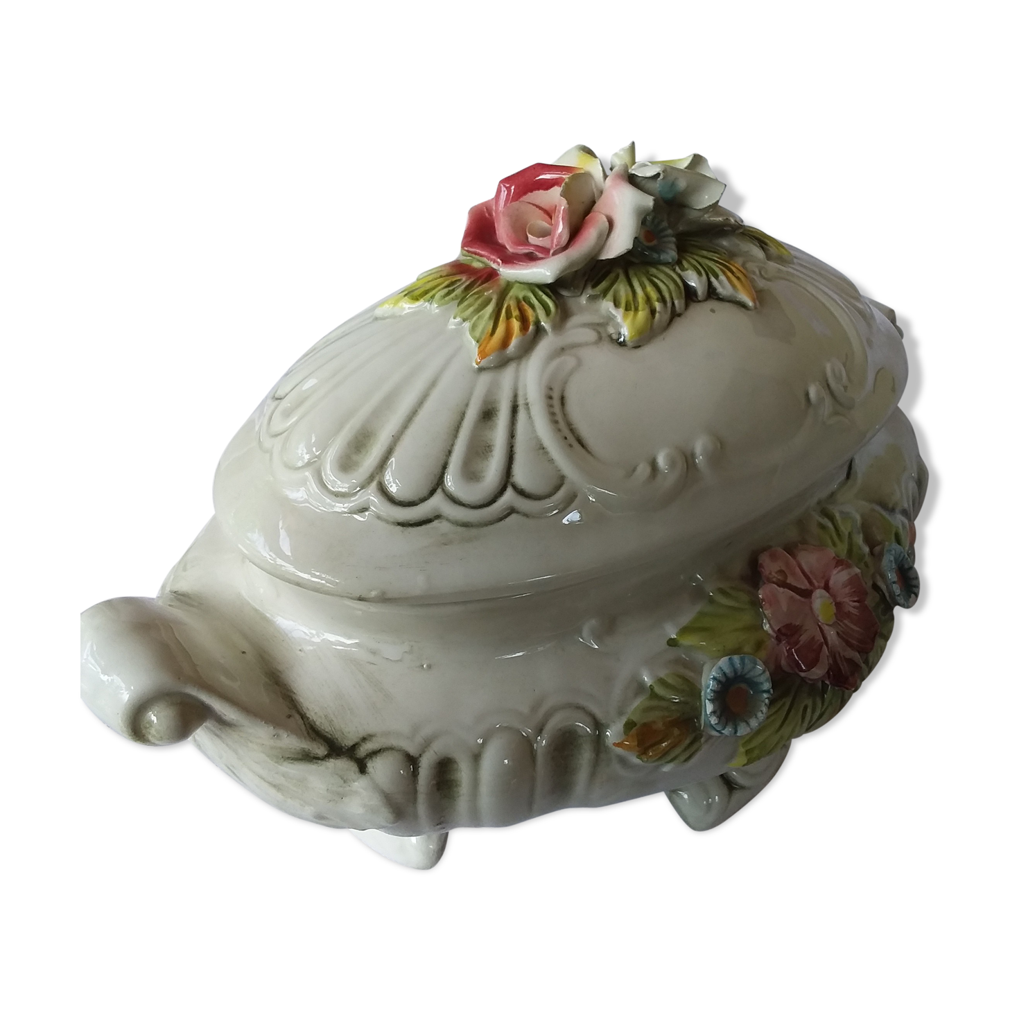 Table soup tureen
