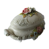 Table soup tureen