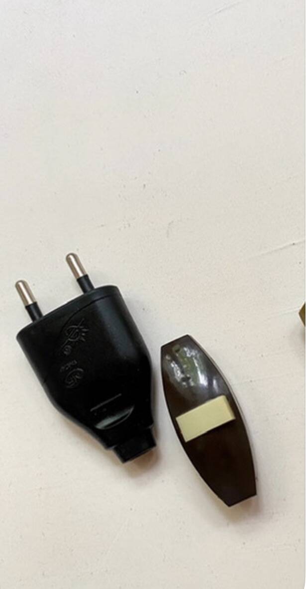 Lampe bois trompe l’œil, câble tissu, abat-jour