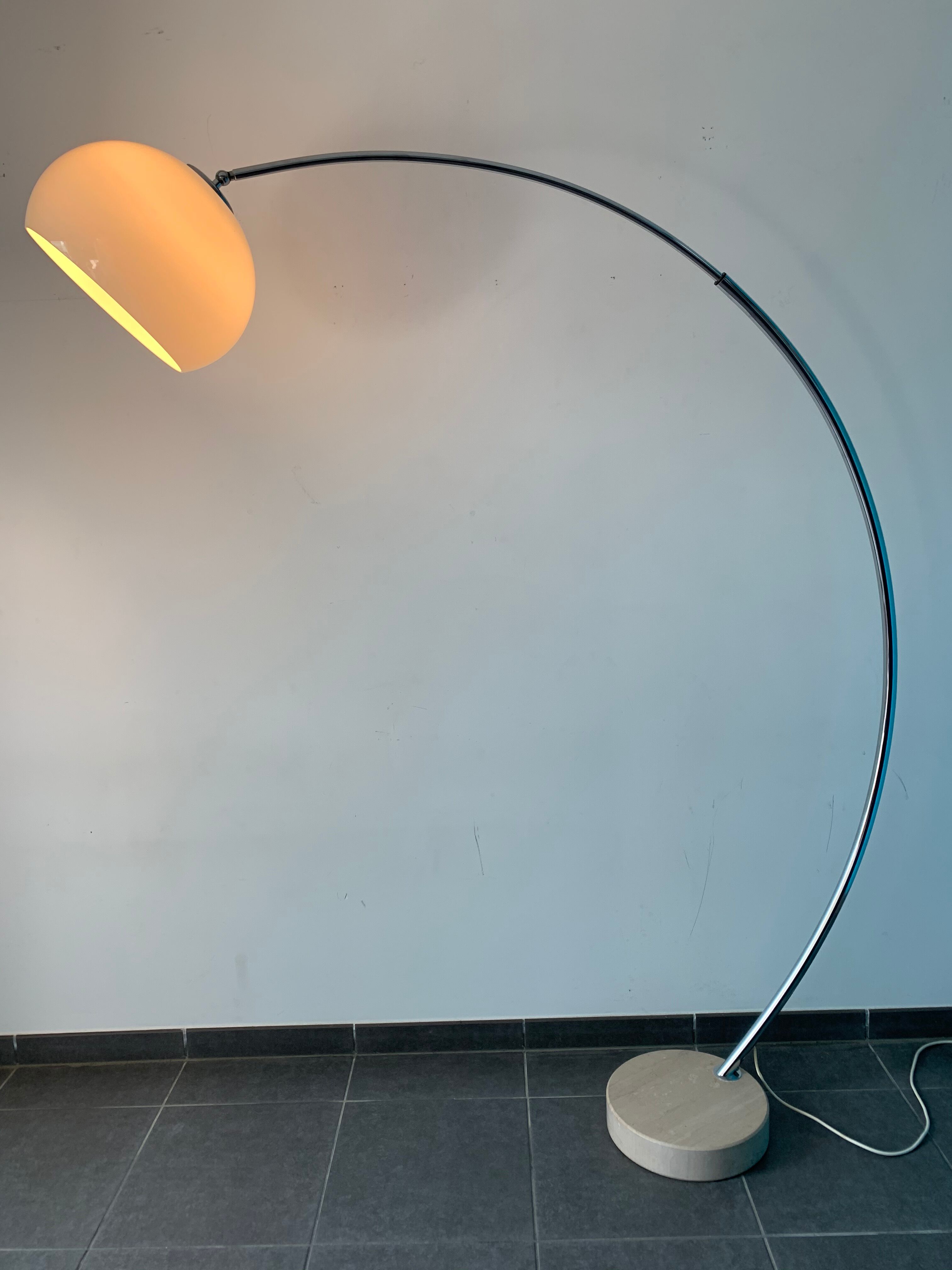 Roche Bobois arc lamppost 1970