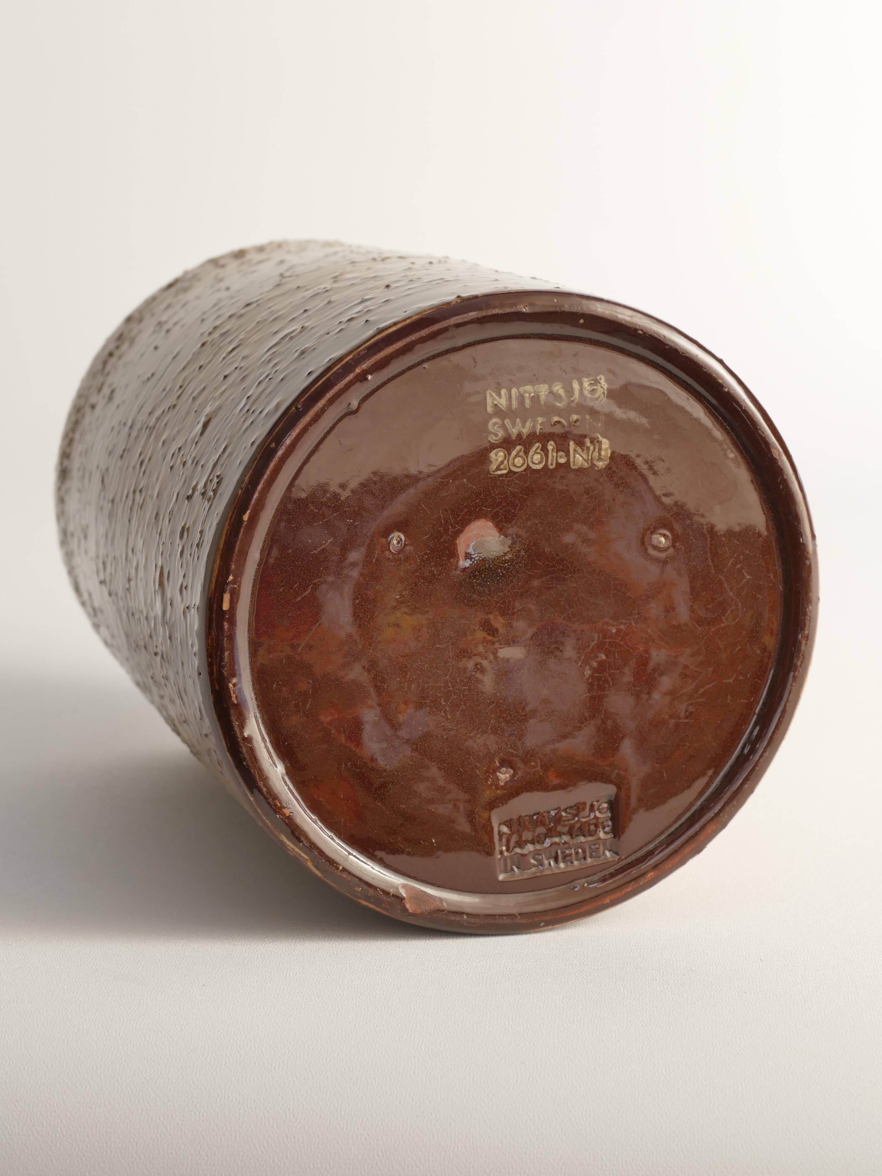 Scandinavian Modern Brown Cylindrical Vase, Jerk Werkmäster, Nittsjö Sweden 1960