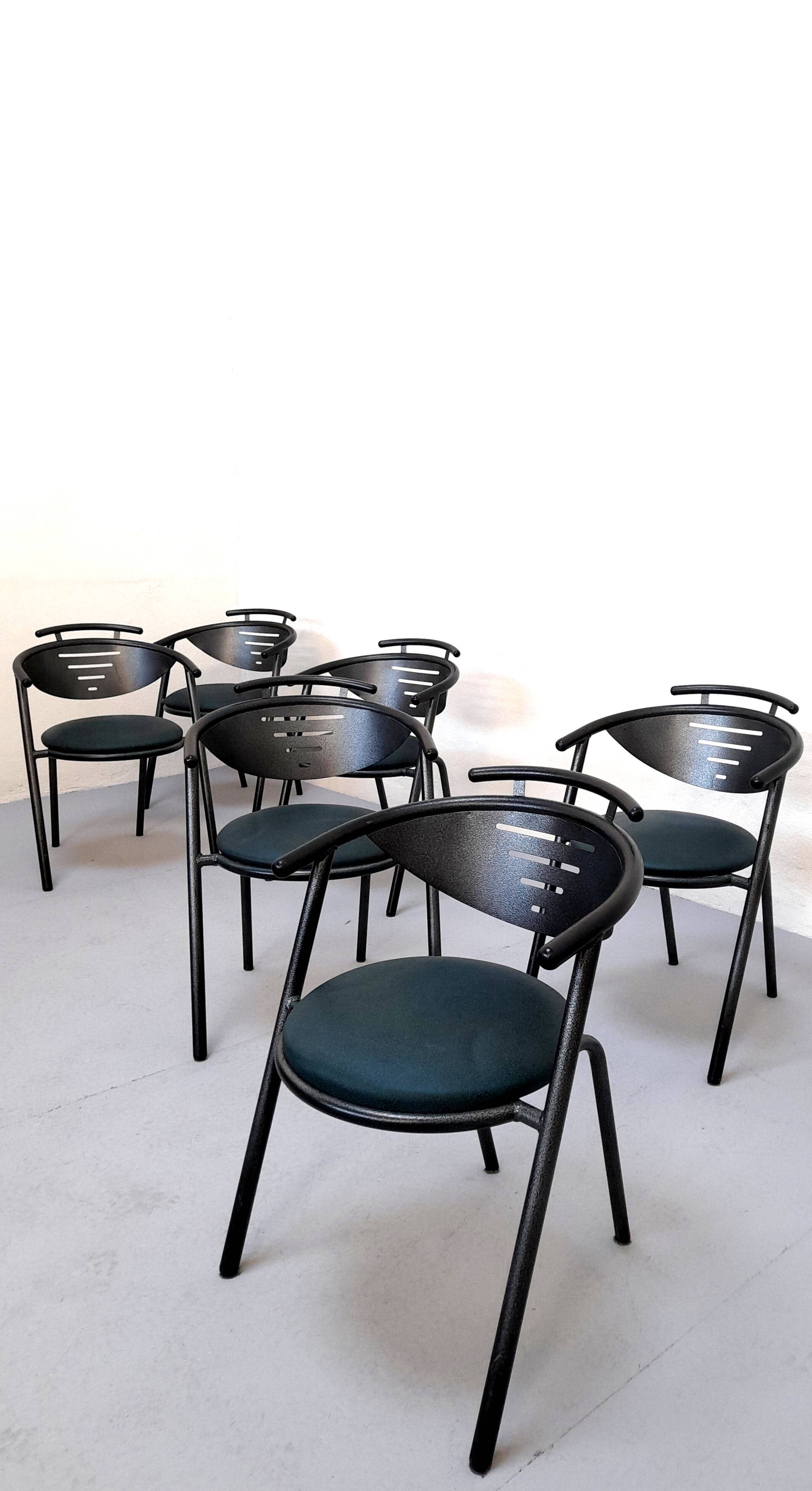 6 vintage design chairs from the 90s