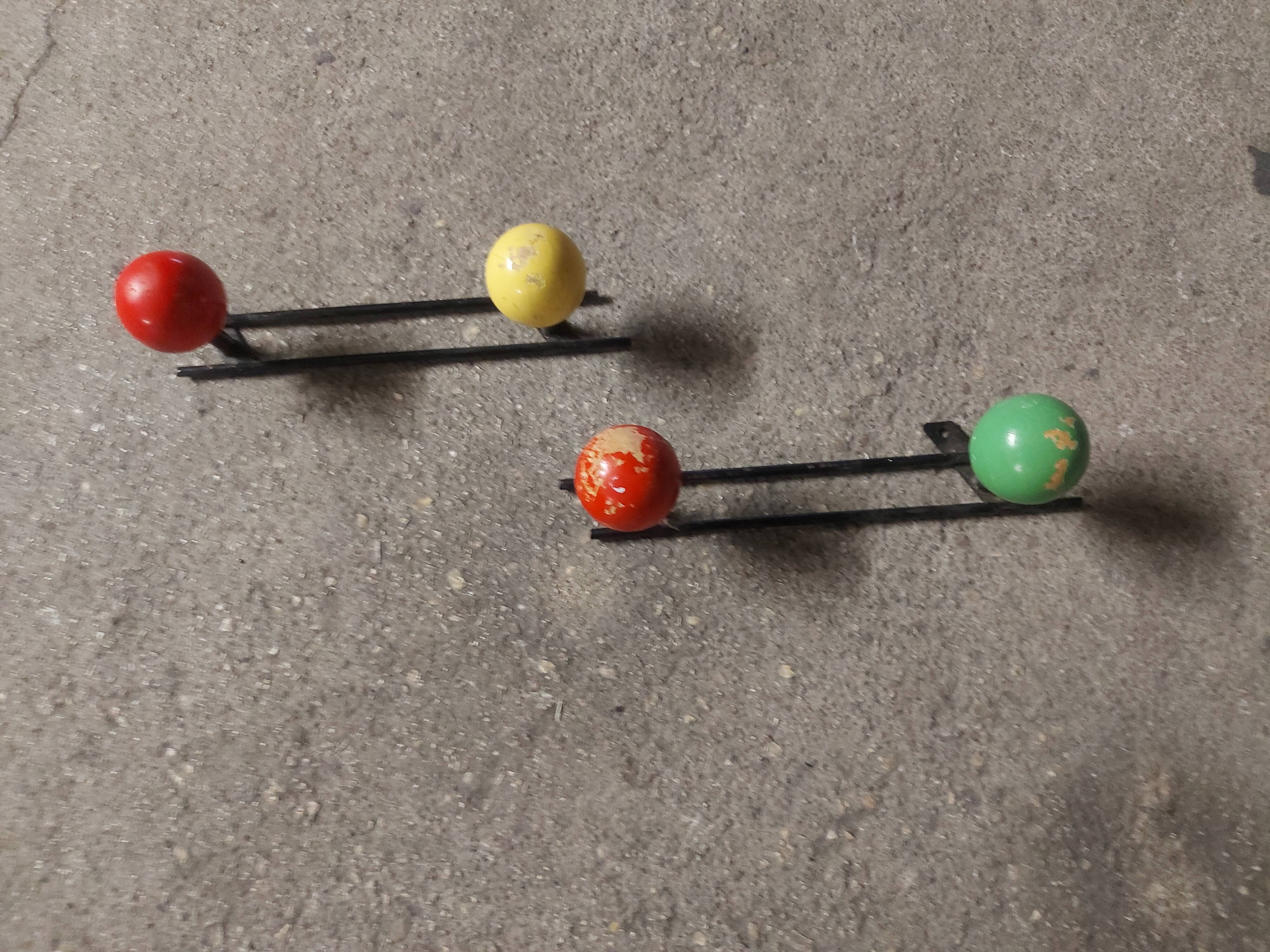 2 vintage coat rack 60