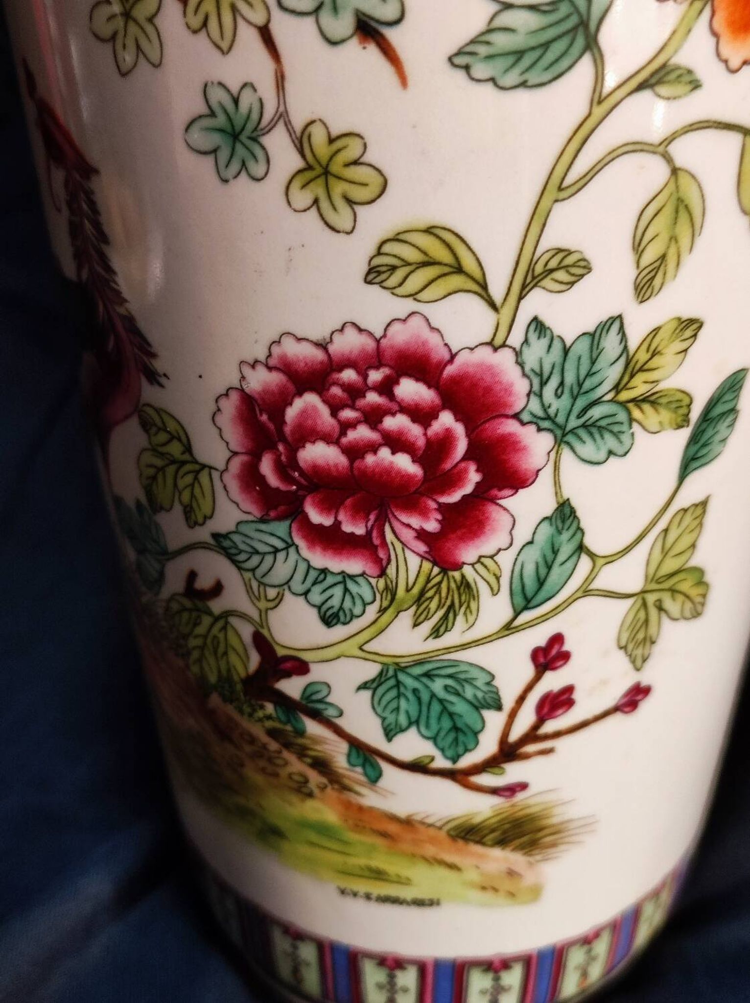 Vase paons en porcelaine