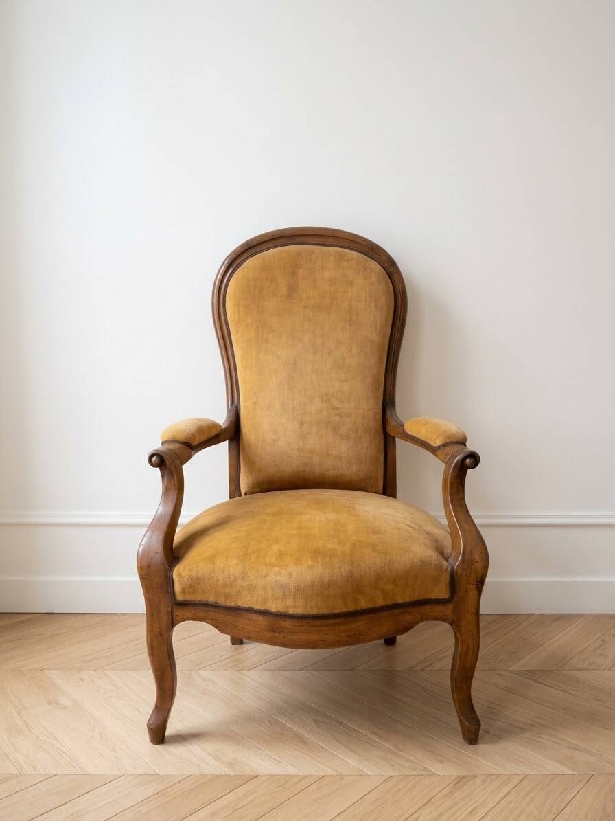 Louis XV armchair in wood and yellow fabric