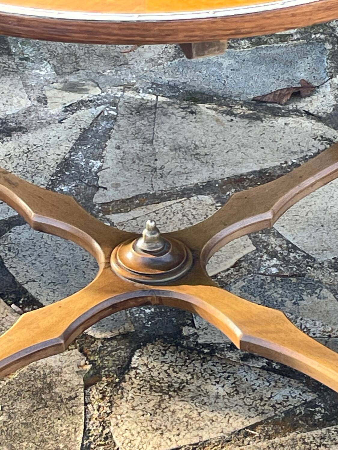 Center table decorated with marquetry of leaves and flowers in Louis XVI style, 19th century period