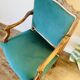 Fauteuil régence retapissé velours vert émeraude