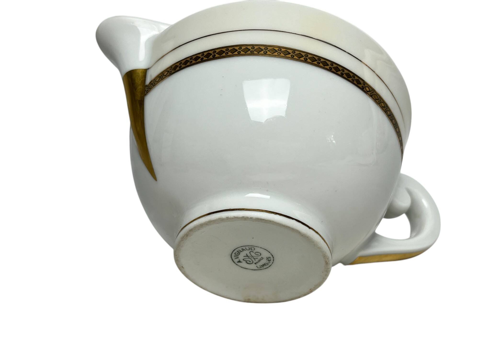 Art Deco, Limoges porcelain sauceboat circa 1930