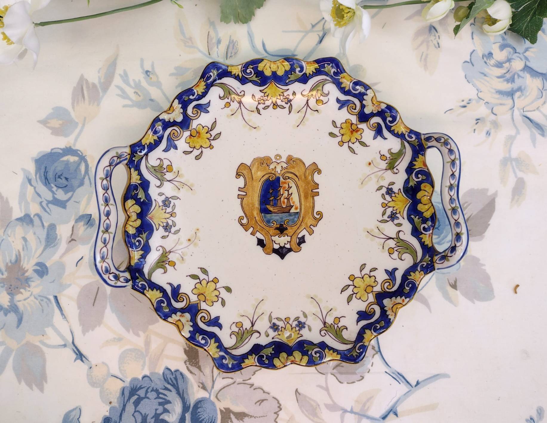 Dieppe earthenware melonnière
