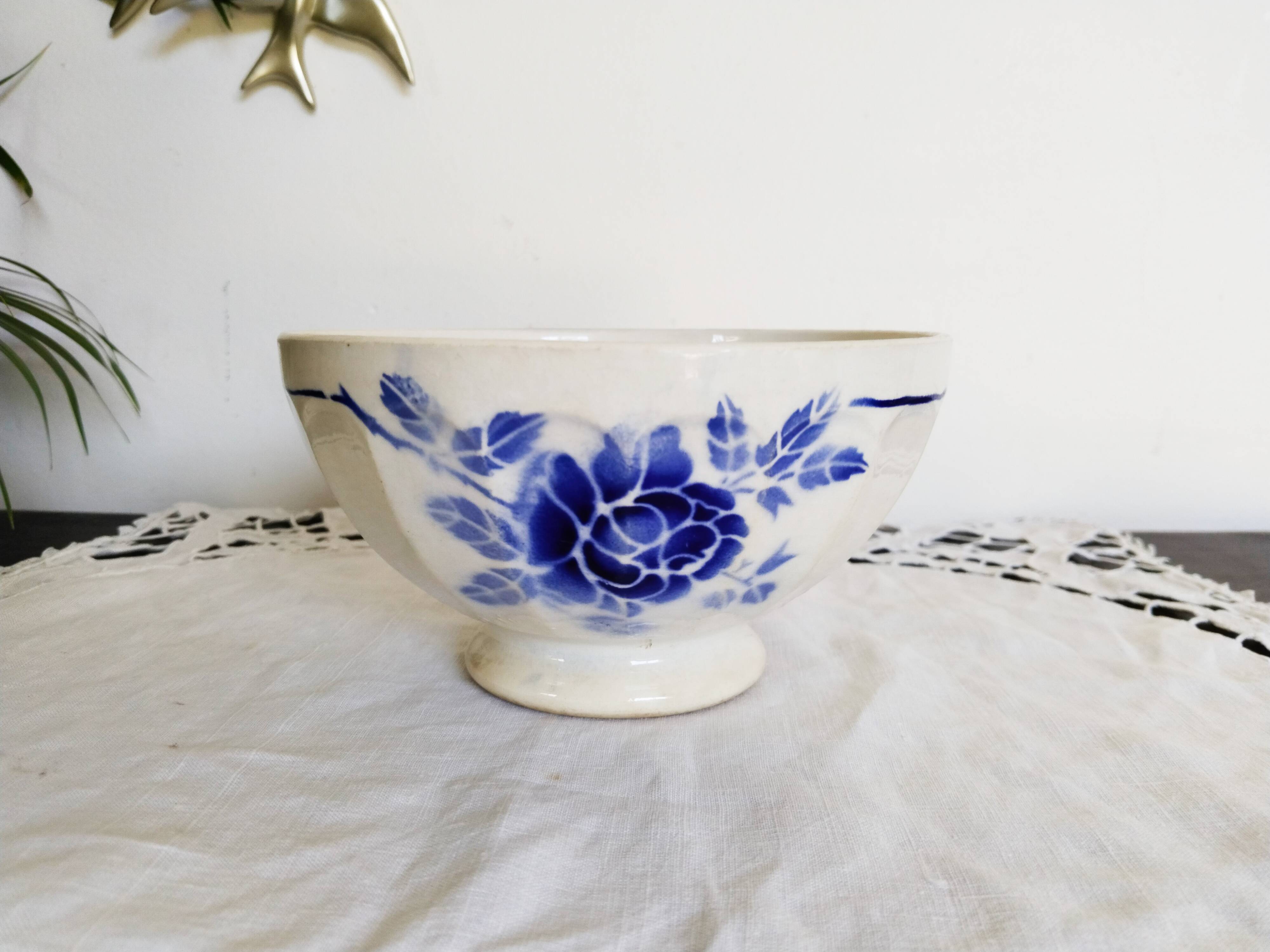 Large old blue bowl in vintage earthenware, 1940s