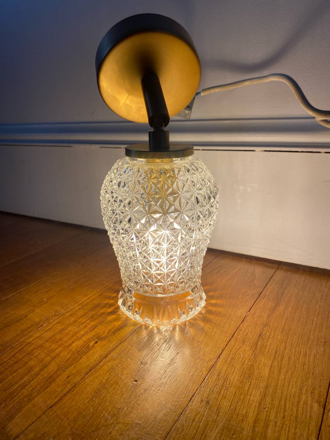 Vintage wall lamp