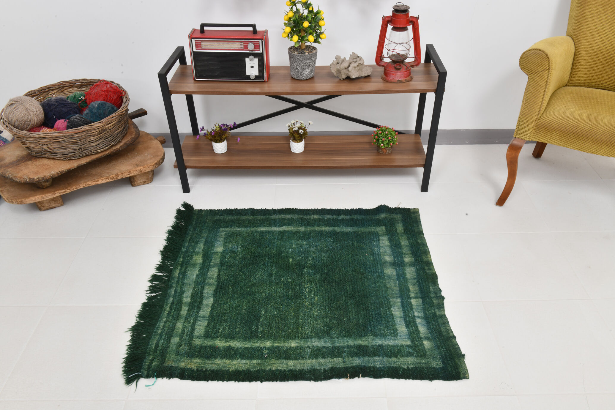 3x3 square green vintage rug 94x105cm