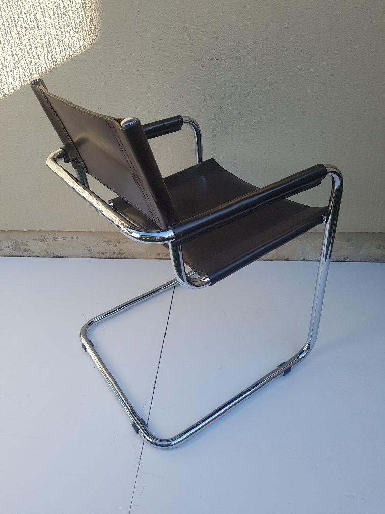 Fasem brown leather chair