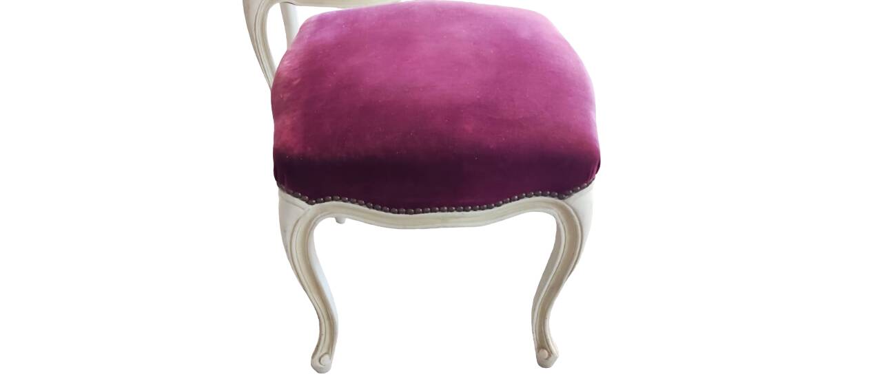 Castle chair and footrest in wood and burgundy velvet