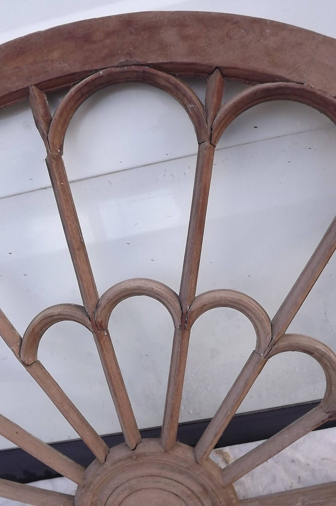 Pediment 19 th drown