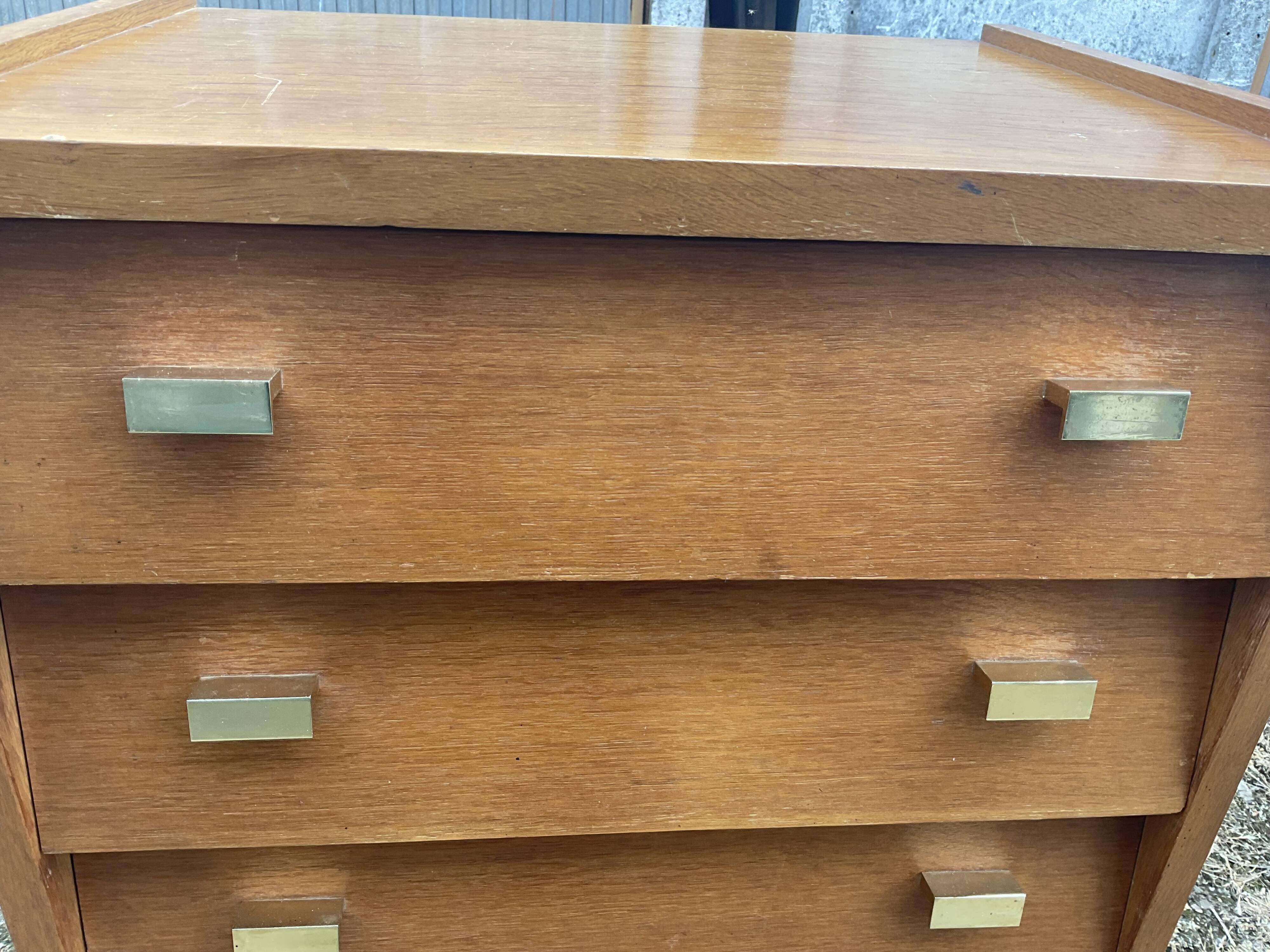 Vintage chest of drawers