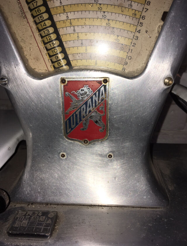 Aluminum Lutrana scale