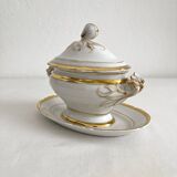 Saucière à couvercle en porcelaine style Empire, XIXème siècle