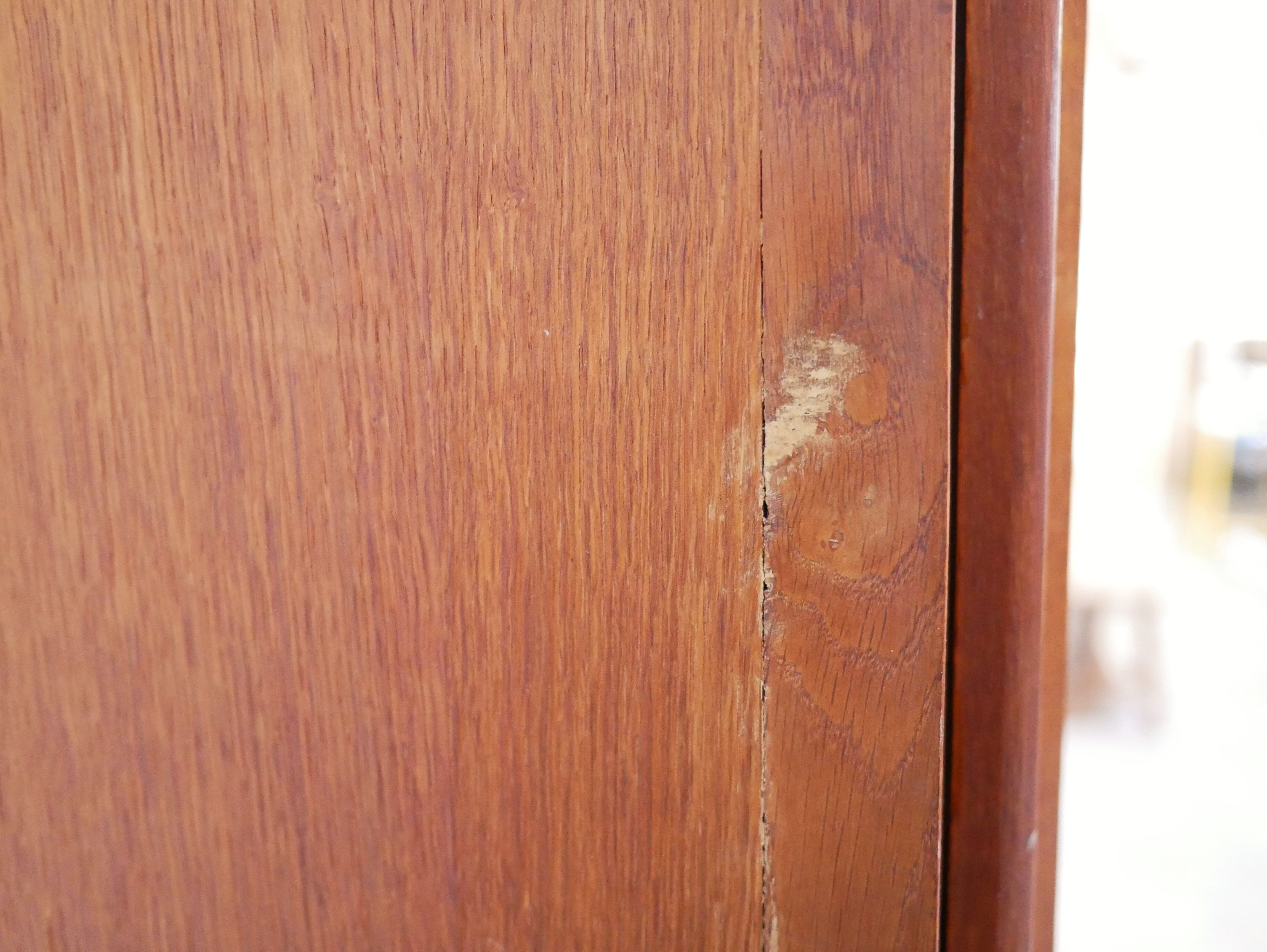 Bibliothèque vitrée vintage en bois