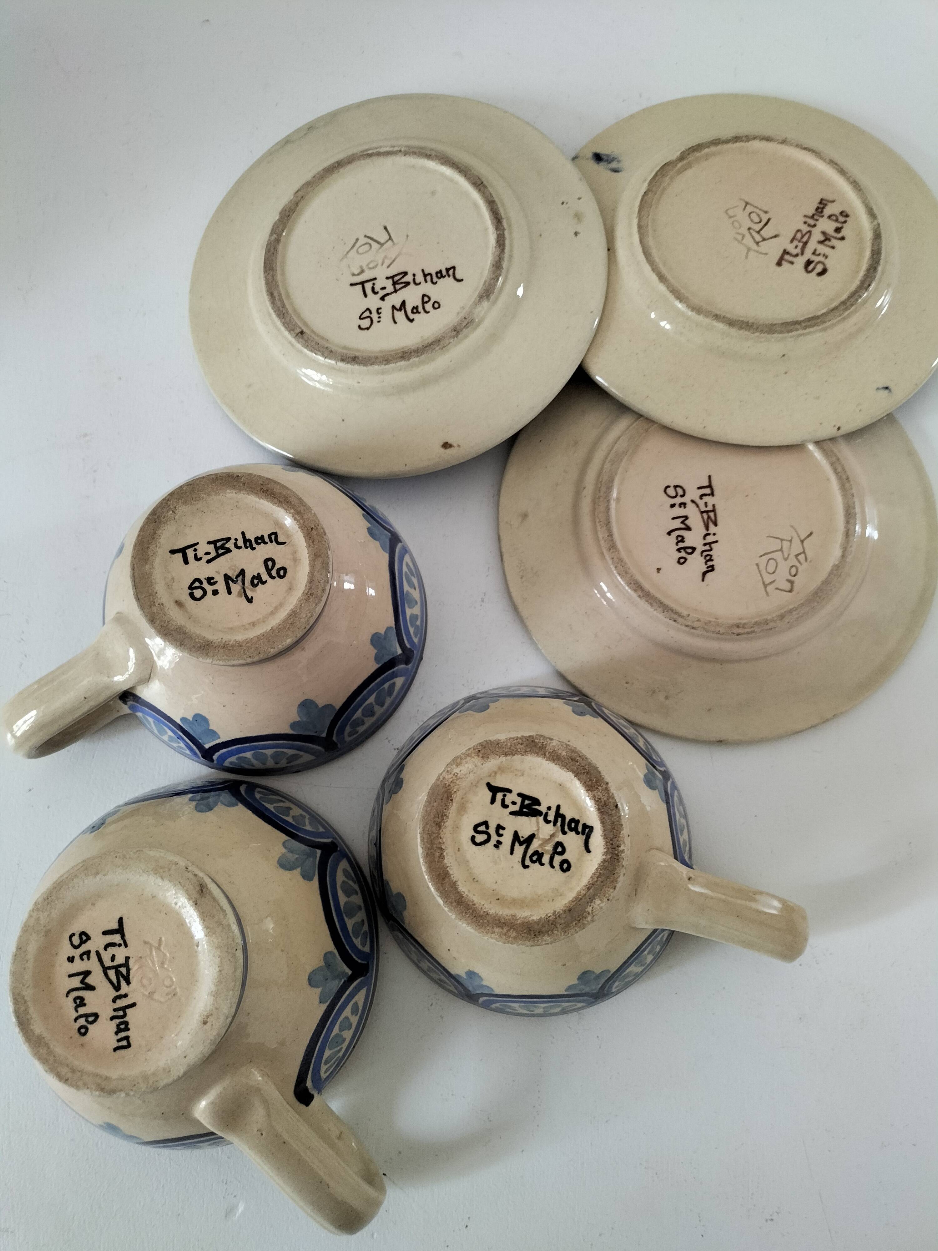 Trio of Ti-Bihan St Malo cups and saucers by Yvon Roy