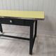 Table vintage bois et formica jaune