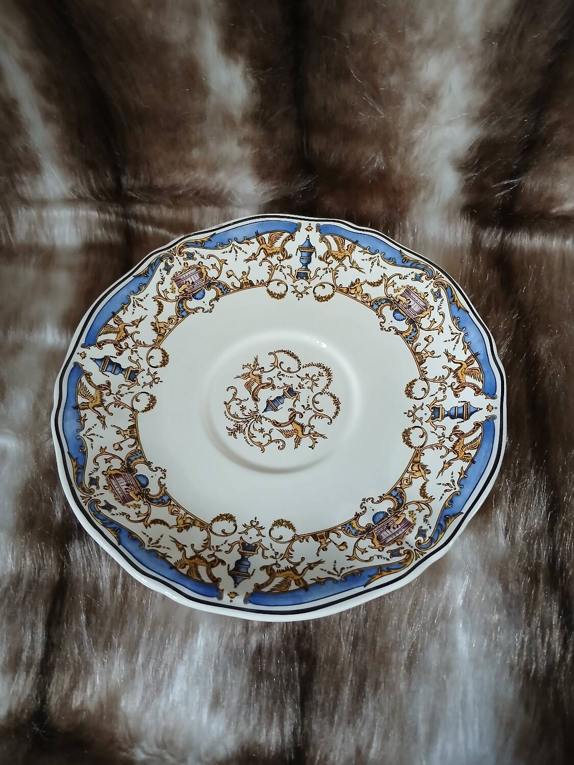 Antique "Dionysus" cup from Gien