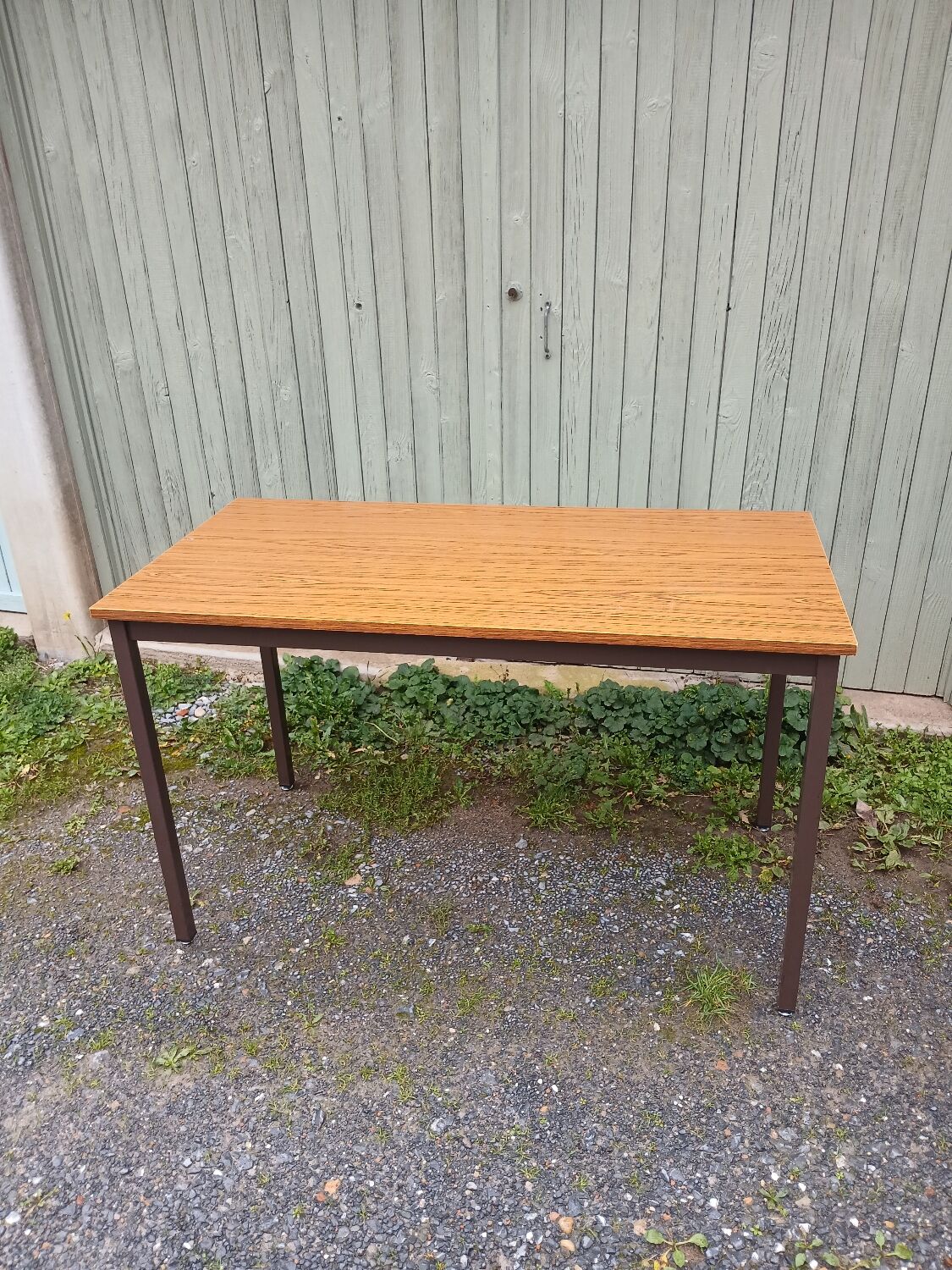 Table ancienne en formica et métal