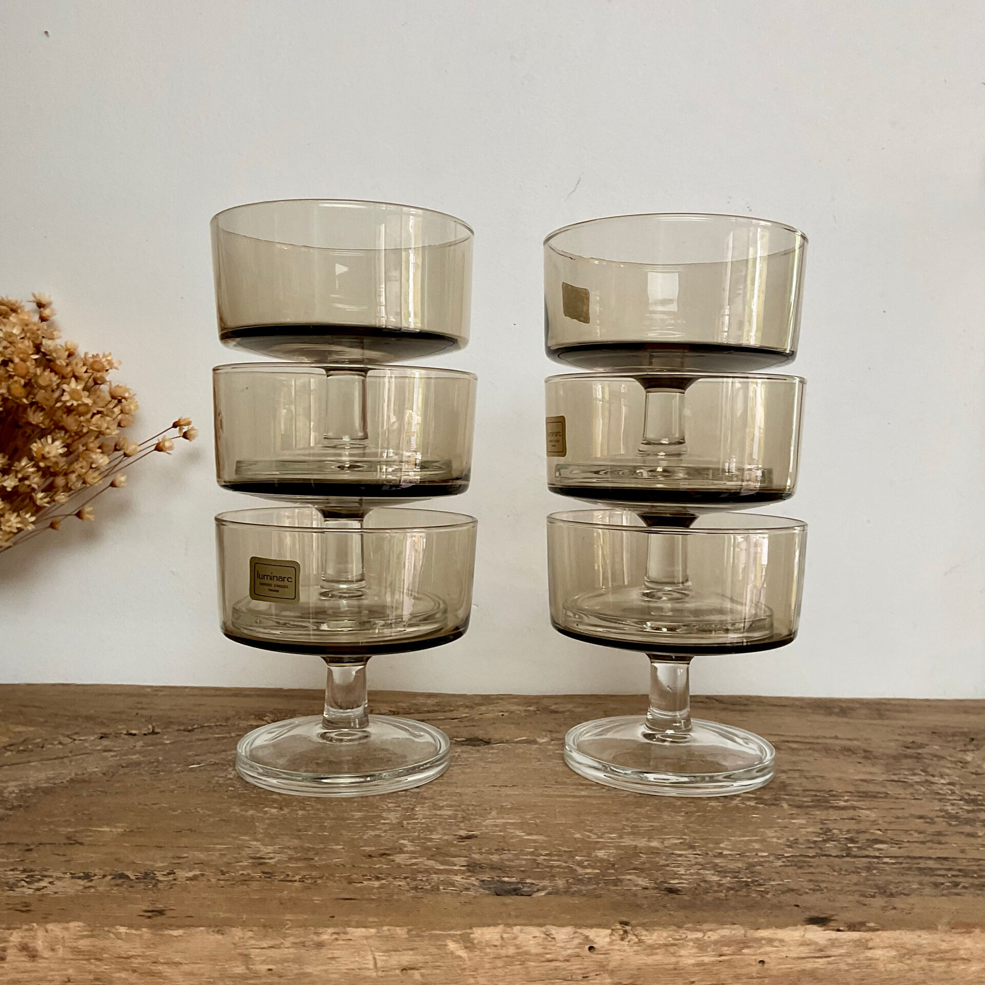 6 vintage smoked glass coupes model "Sweden" France