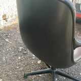 Vintage design office chair