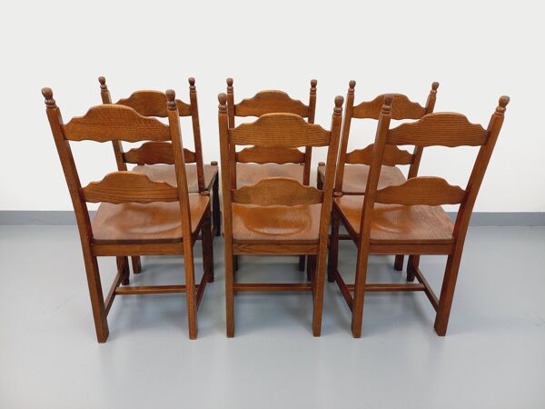 Suite de 6 chaises brutalistes vintage en bois de chêne des années 60
