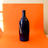 Carafe signée Casanova, terre bleue