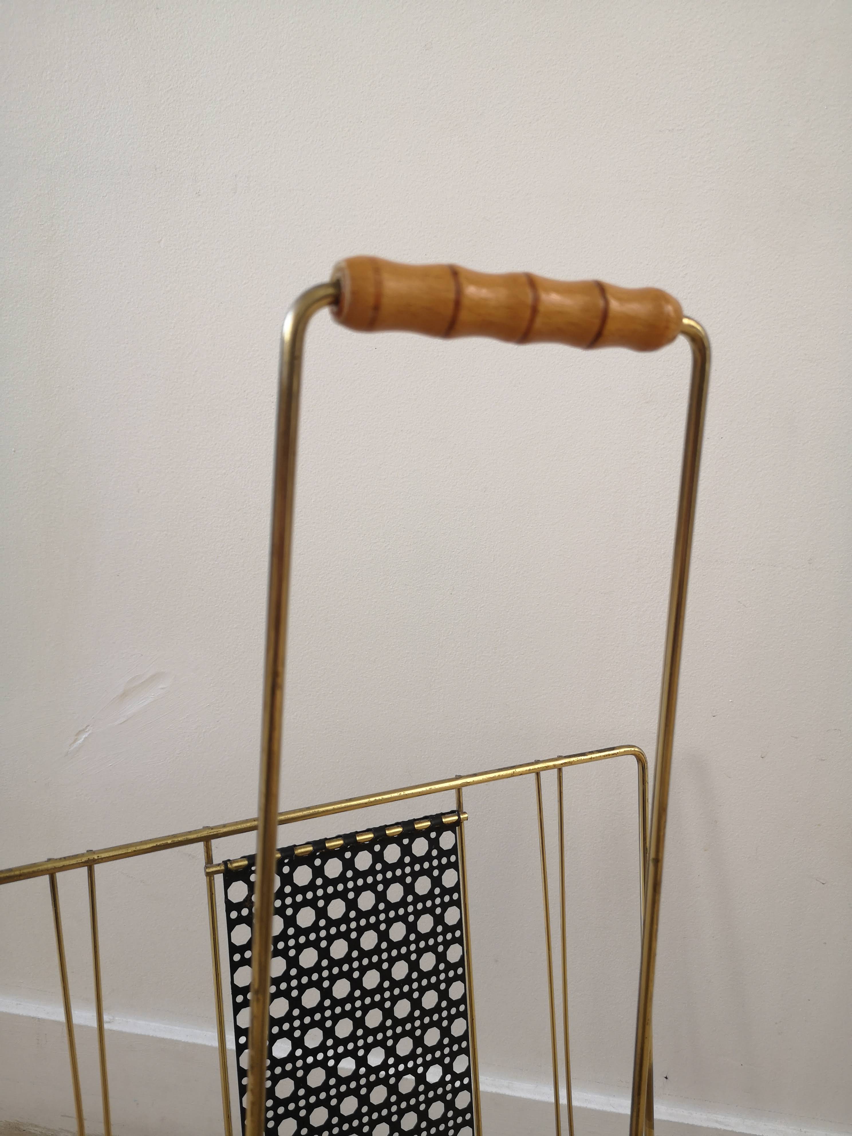 Magazine holder vintage brass structure metallic canage
