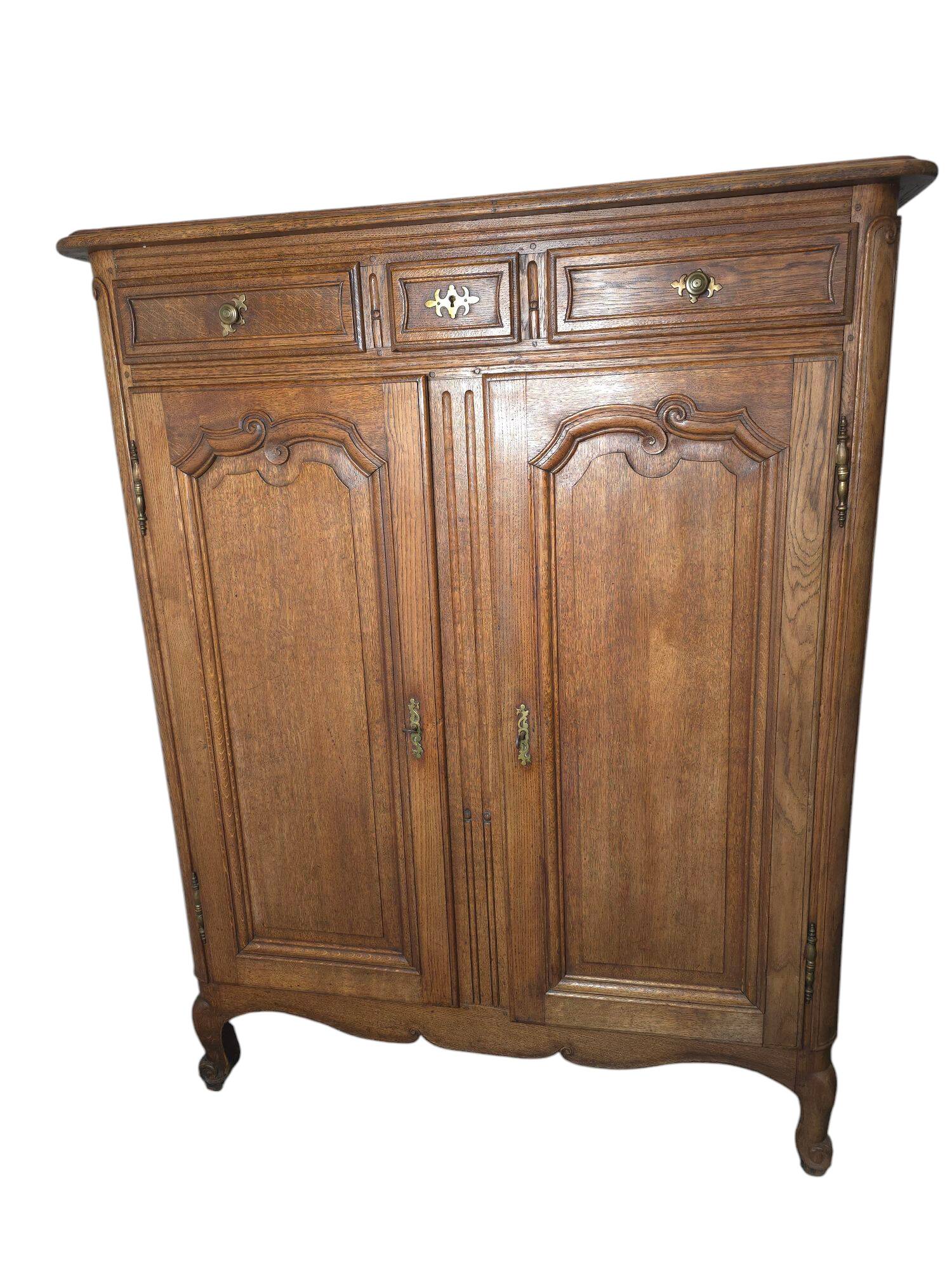 Meuble Buffet parisien en chêne