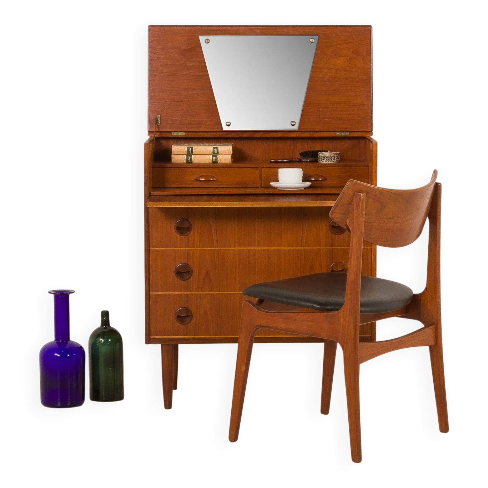 Danish mid century teak chest of drawers with hidden vanity, 1960s