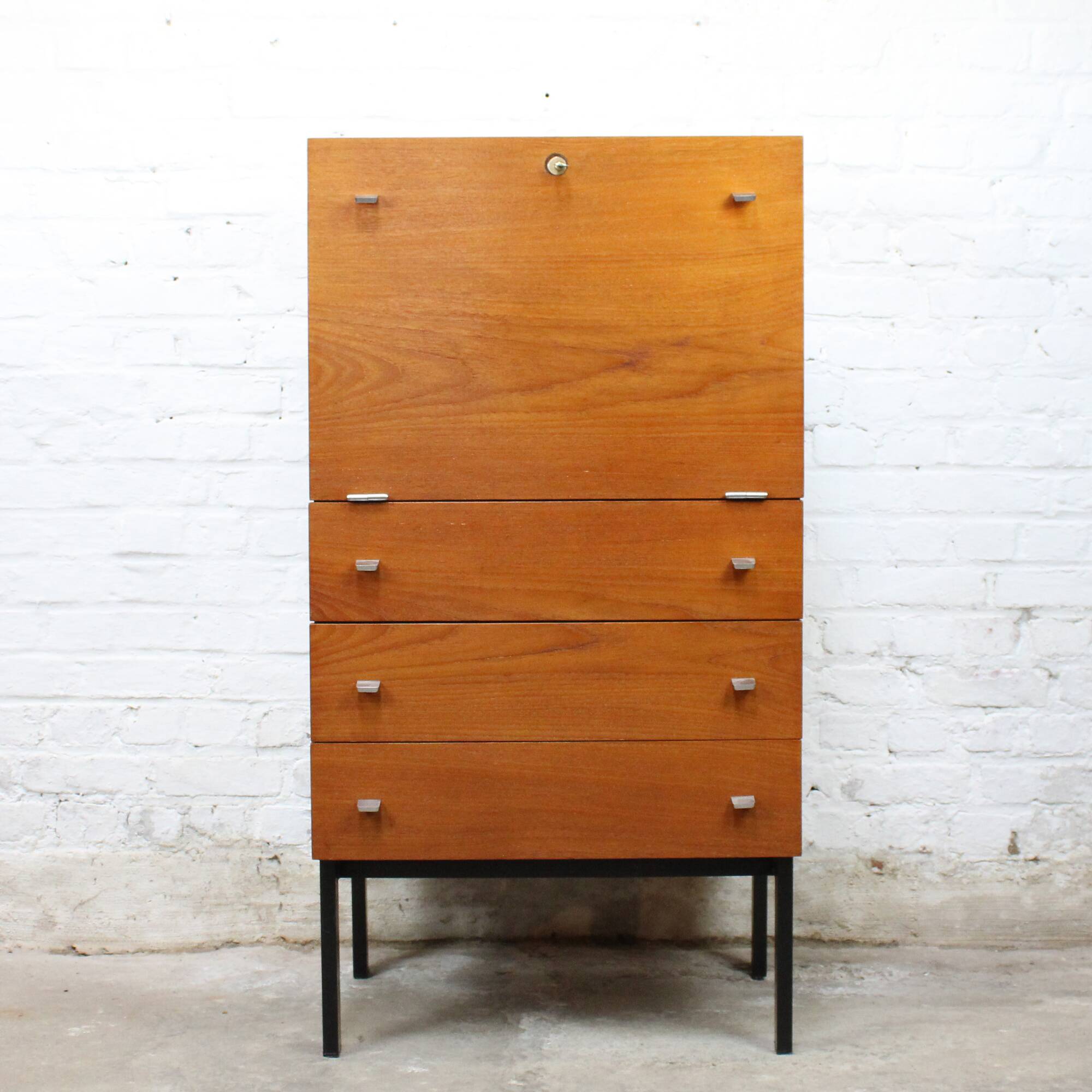 Secretary / bar cabinet model "693" by Pierre Guariche for Meurop 1960s