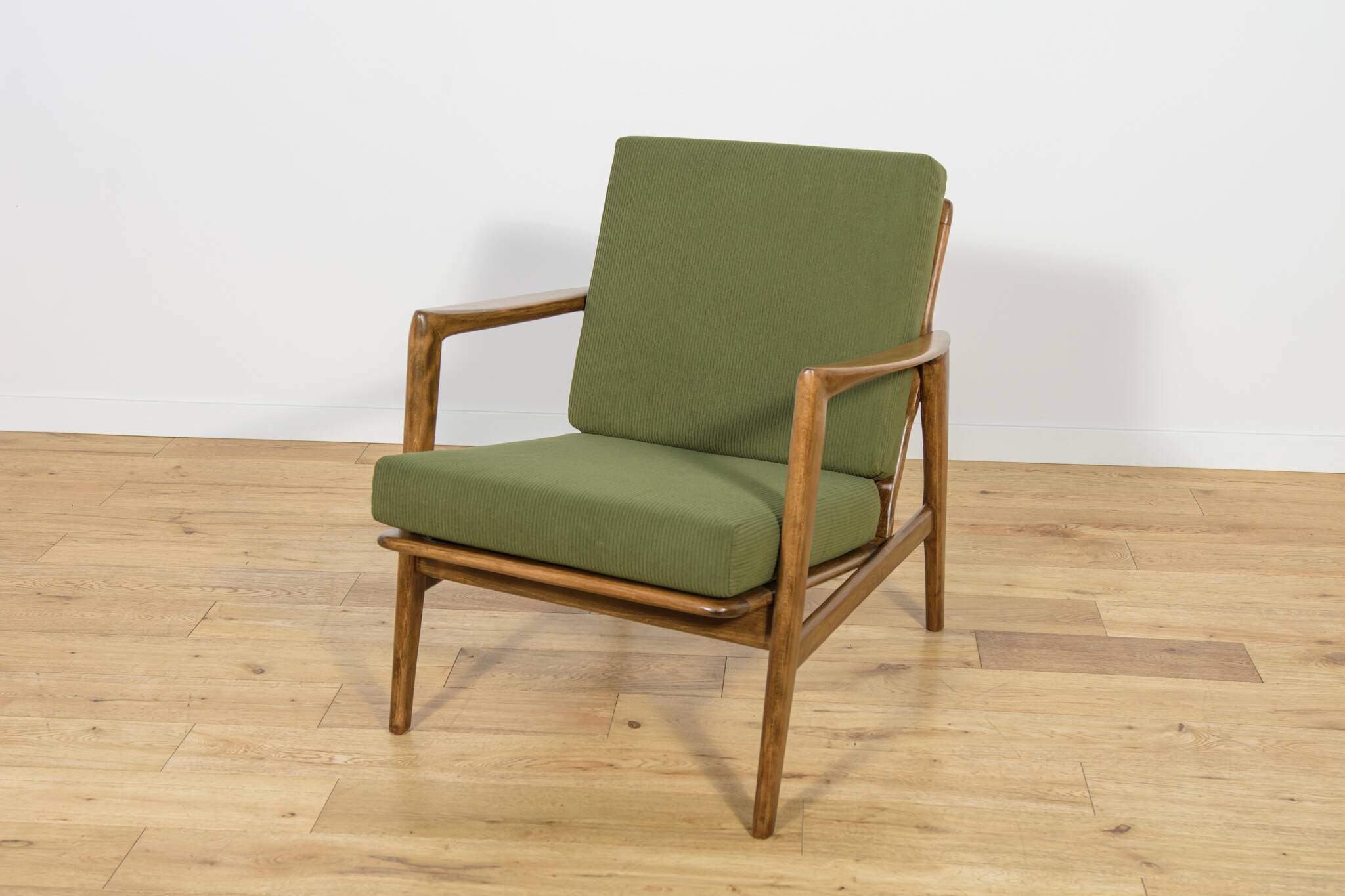 Model 300-139 - Mid-century armchair from Swarzędz Factory, Poland, 1960s