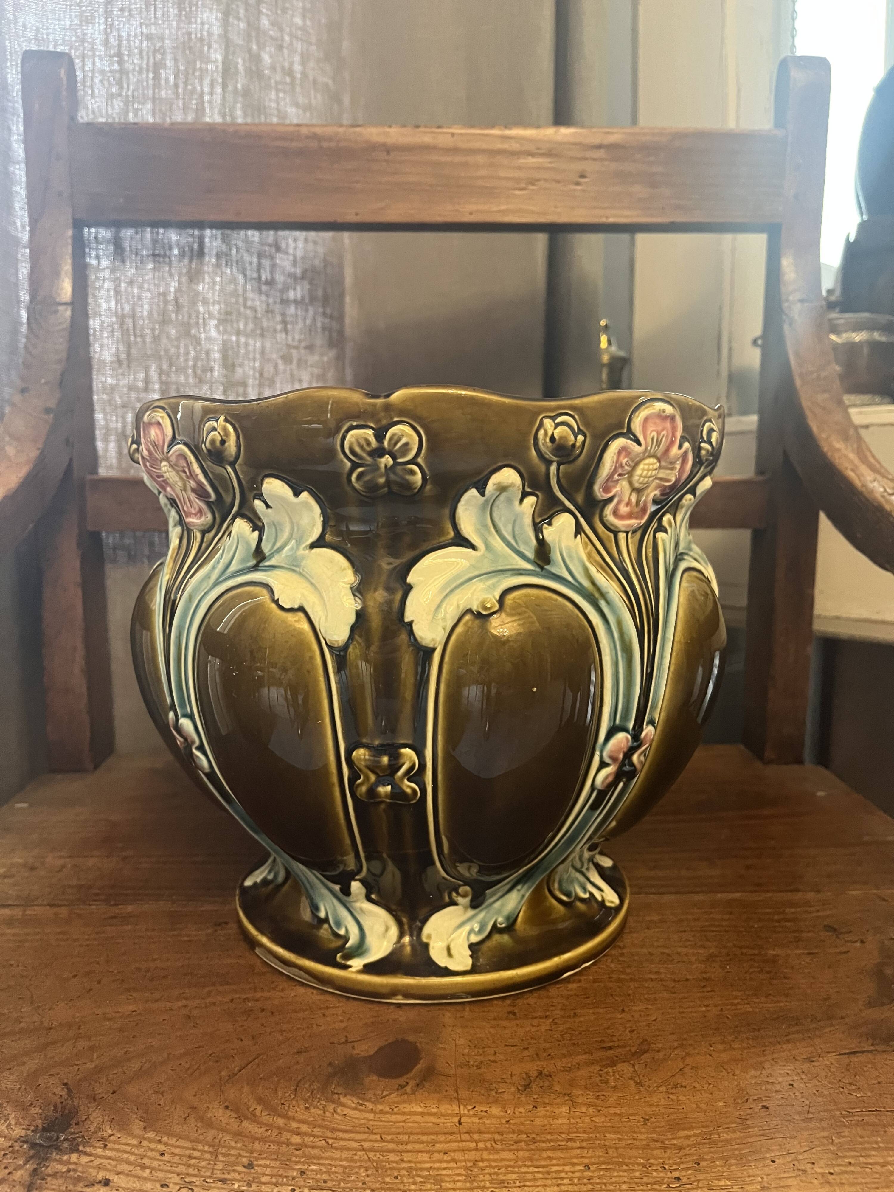 Earthenware cache pot A.g De Bruyn