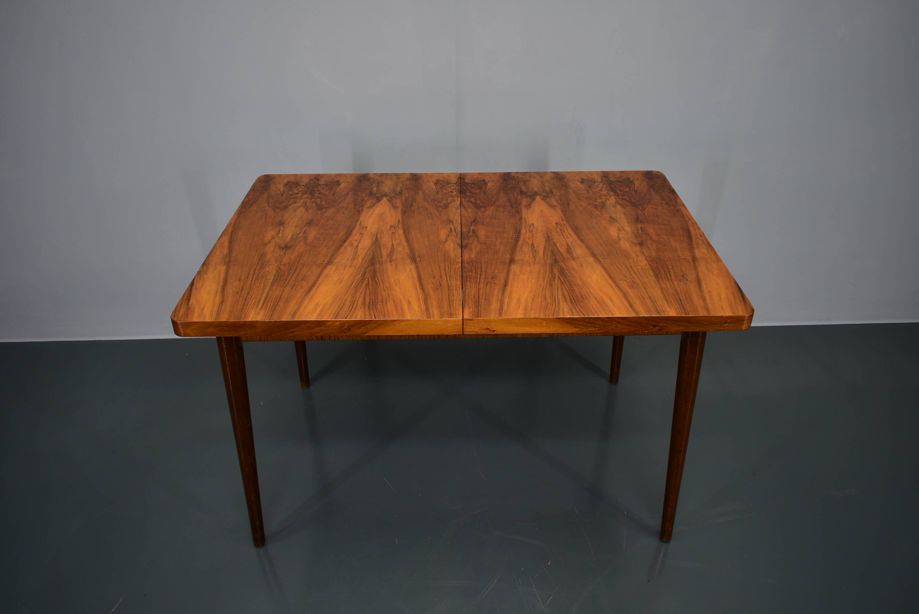1960s Antonin Šuman Extendable Dining Table in Walnut, Czechoslovakia