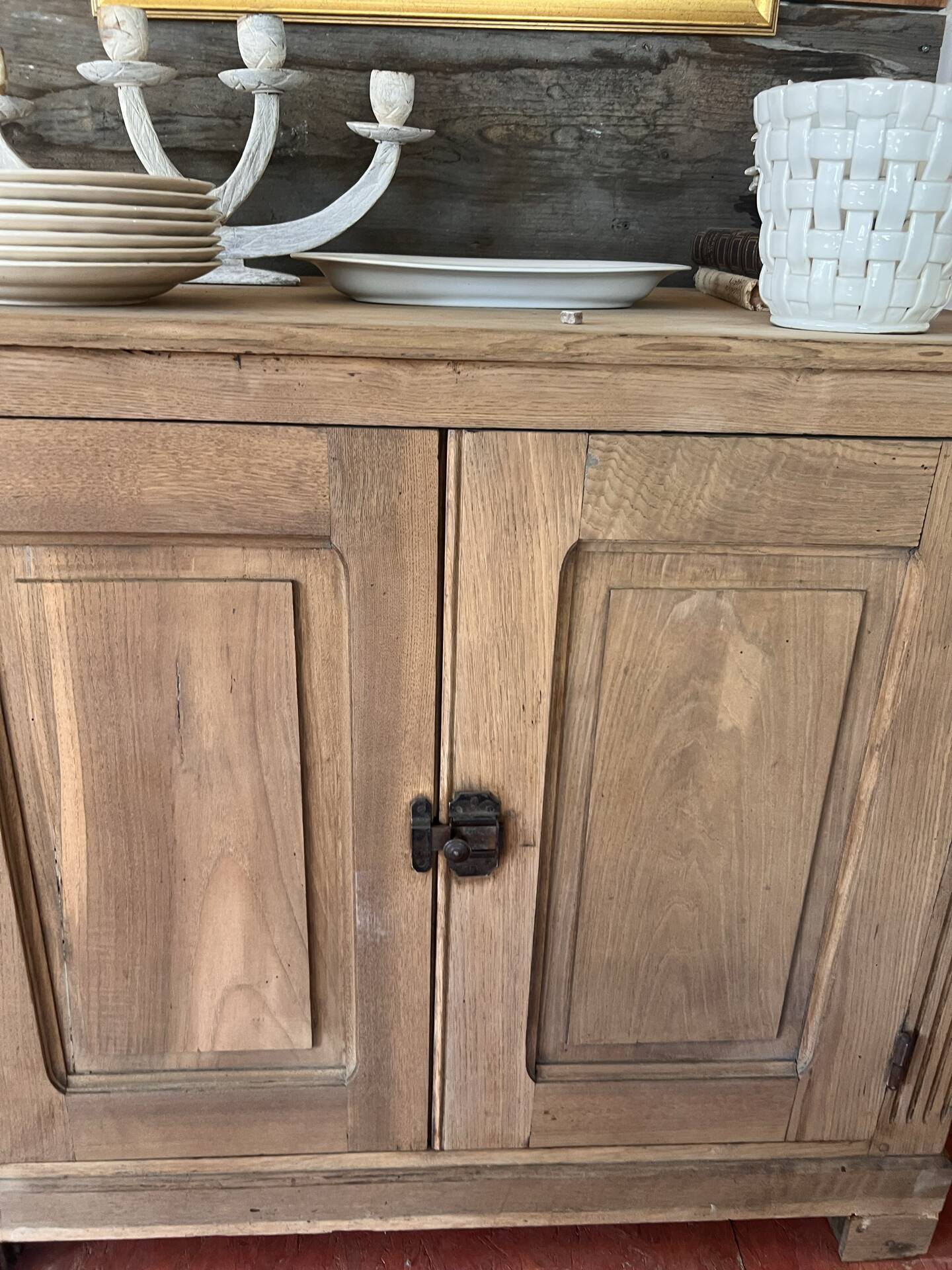Solid wood sideboard