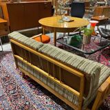 Canapé-lit extensible avec coussins, banc.